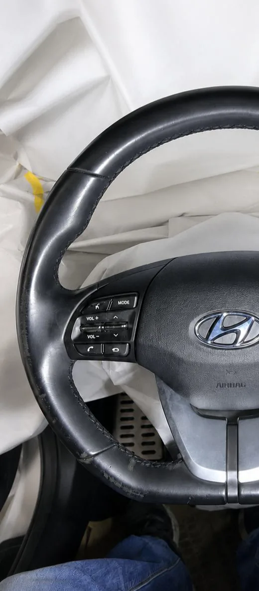 Before: Hyundai ix35 Steering Wheel Restoration