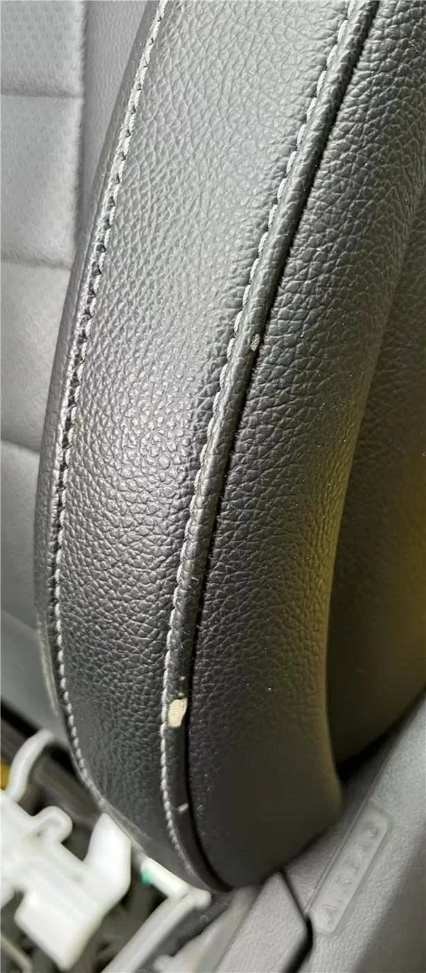 Before: Mercedes-Benz C260 Seat Backrest Bolster Scratch Repair