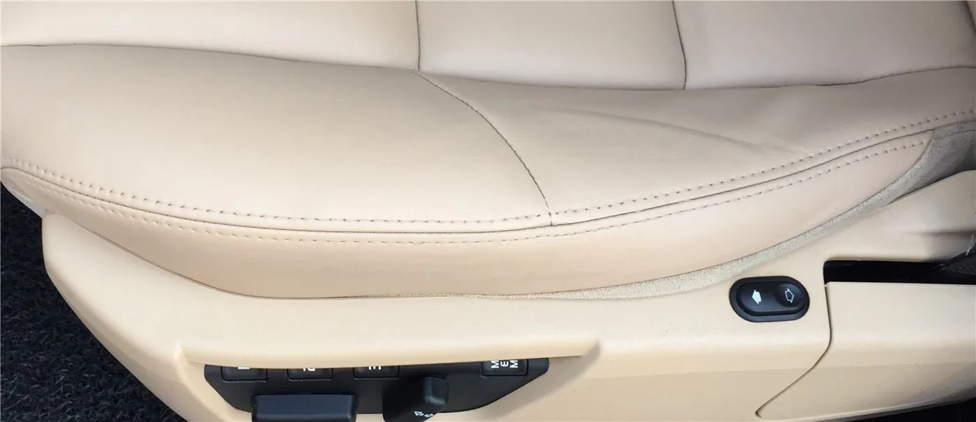 After: Range Rover Passenger Seat Wear Repair