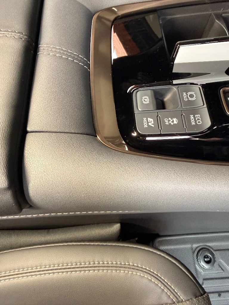 After: Toyota Alphard 40 Series Center Console Crack Repair